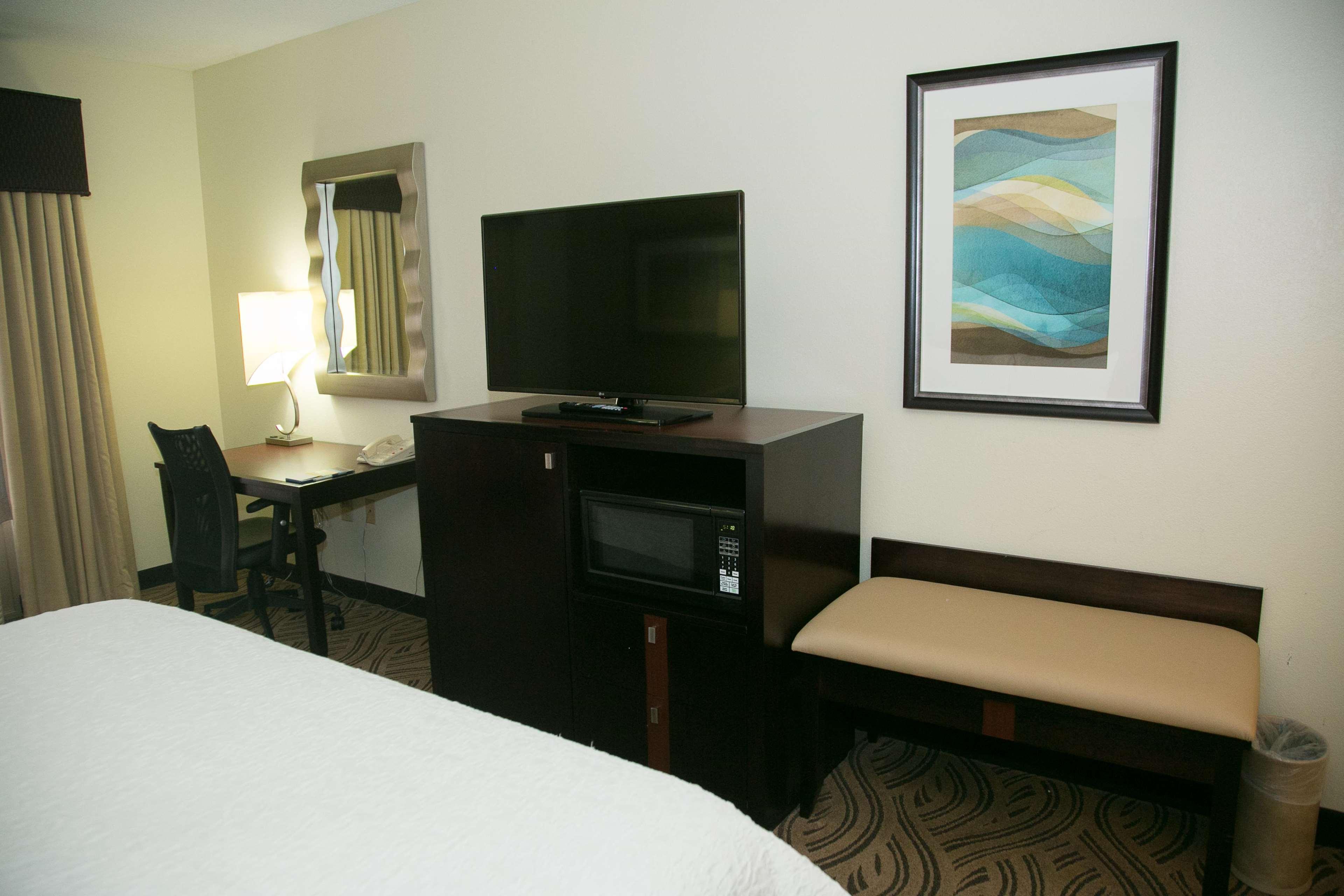 Hampton Inn & Suites Alpharetta-Windward Bagian luar foto
