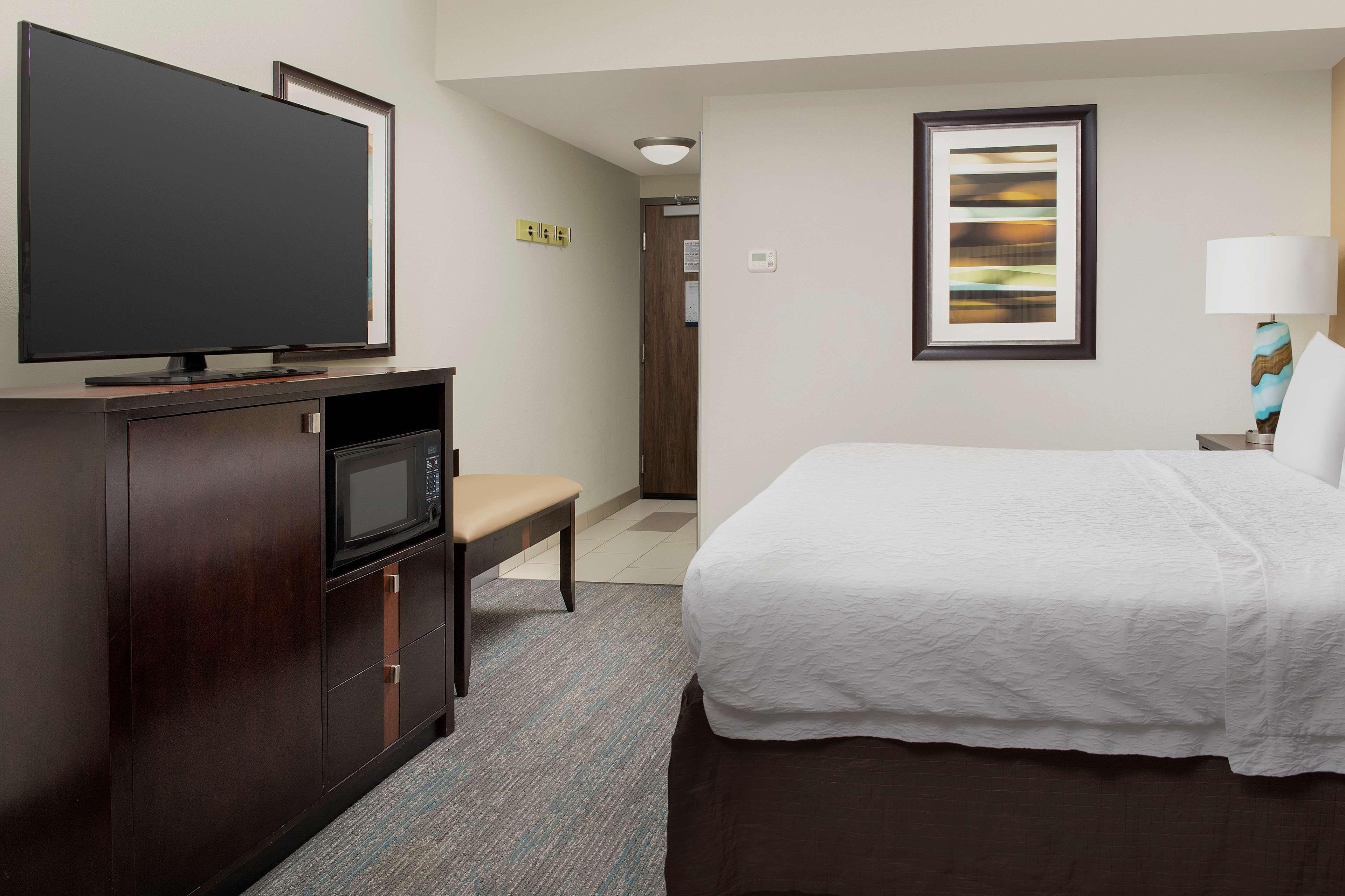 Hampton Inn & Suites Alpharetta-Windward Bagian luar foto