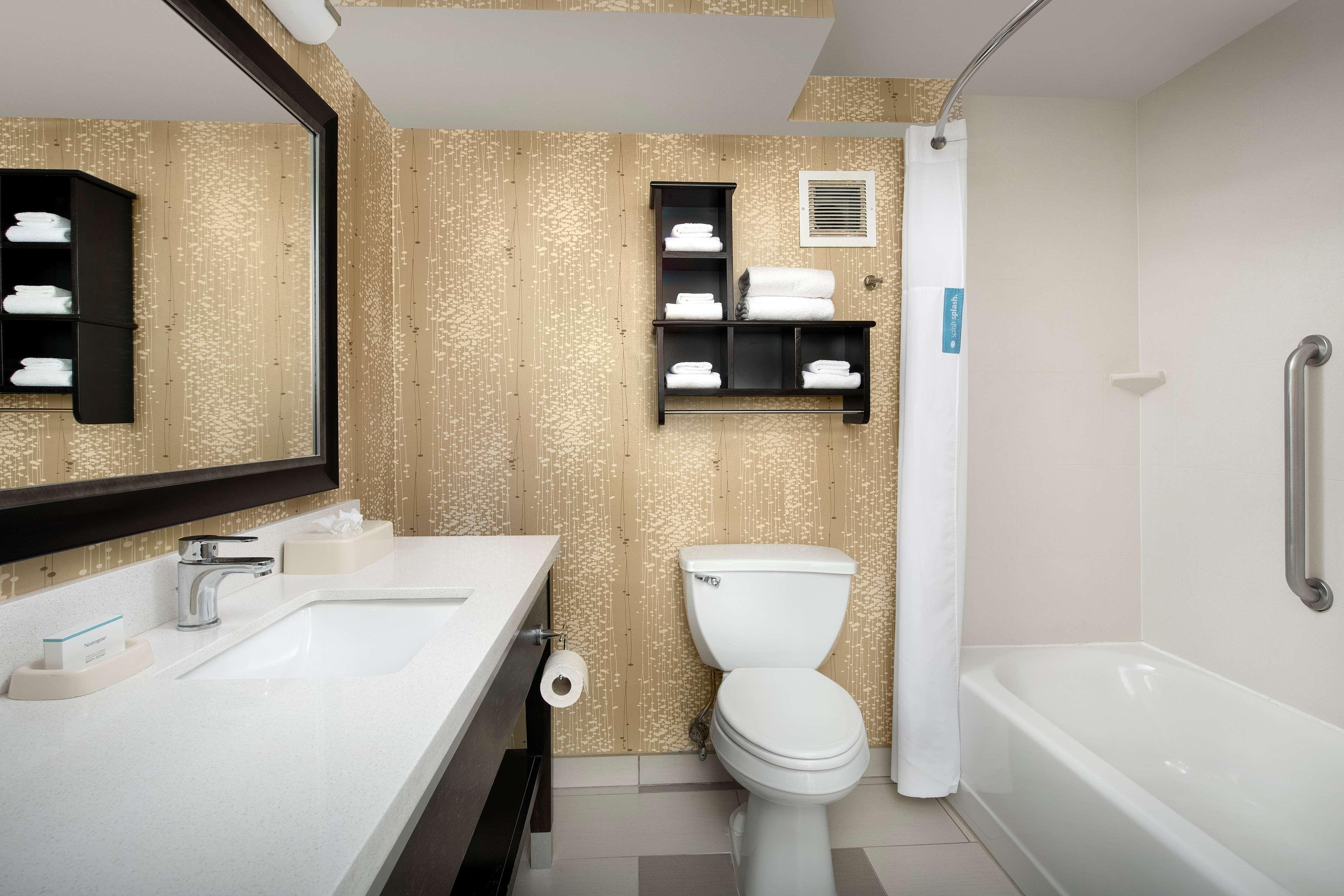 Hampton Inn & Suites Alpharetta-Windward Bagian luar foto