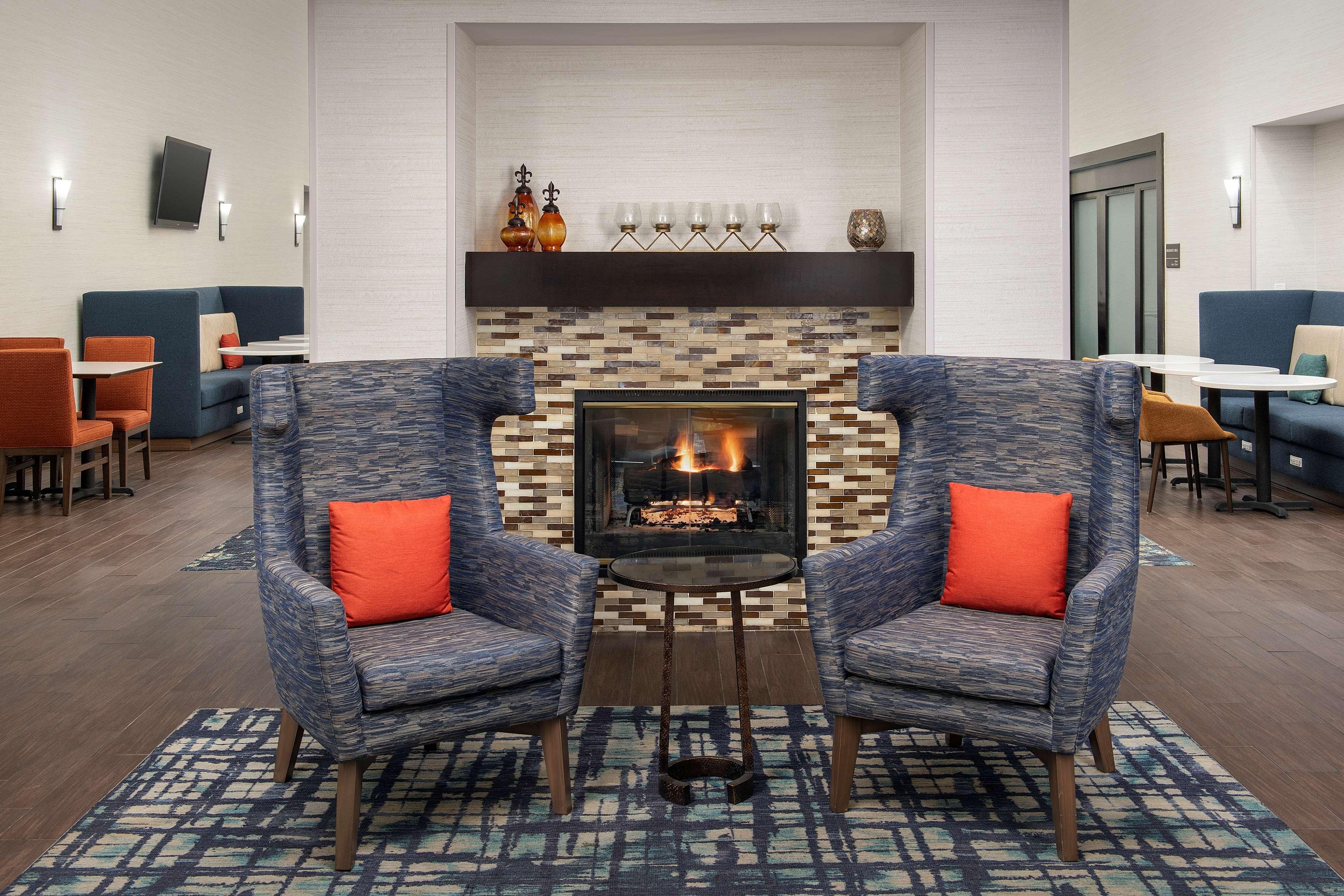 Hampton Inn & Suites Alpharetta-Windward Bagian luar foto
